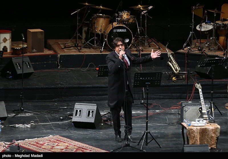 گروه گسترش حامی کنسرت مانی رهنما